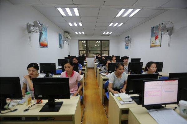 上海普陀高级网页设计师就业班,0基础入学就业无忧